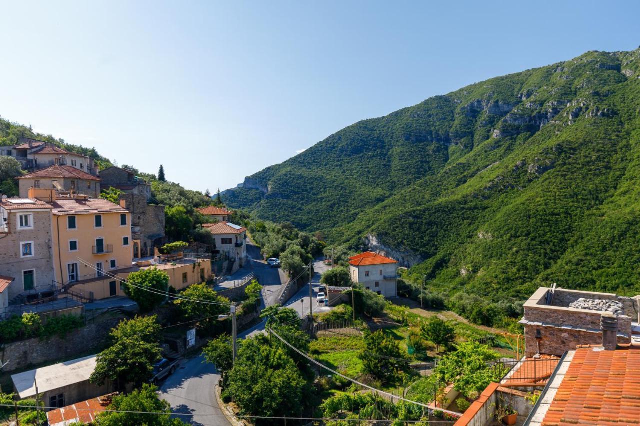 Arve Castelbianco - B&B E Appartamento Colletta Exterior photo